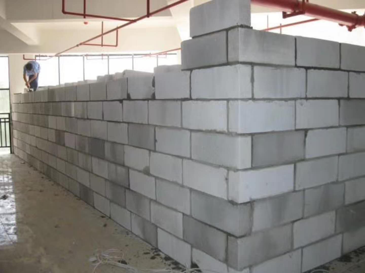 荆门蒸压加气混凝土砌块承重墙静力和抗震性能的研究